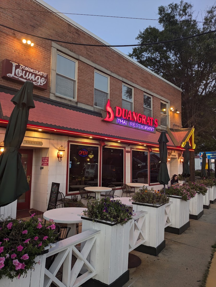 Duangrat's Thai Restaurant